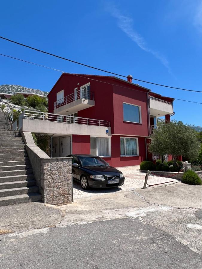 Apartments Angela Цезарица Екстериор снимка