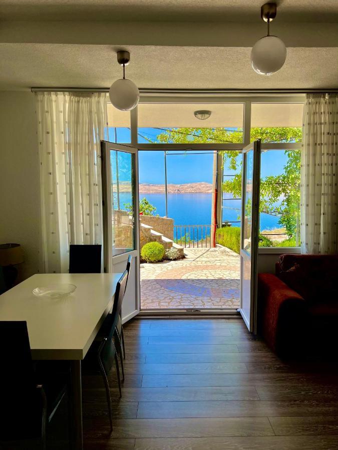Apartments Angela Цезарица Екстериор снимка