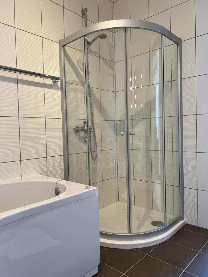 Apartments Angela Цезарица Екстериор снимка