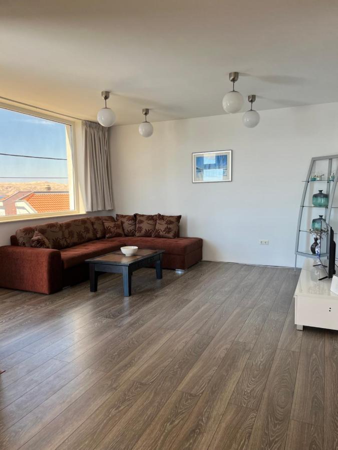 Apartments Angela Цезарица Екстериор снимка